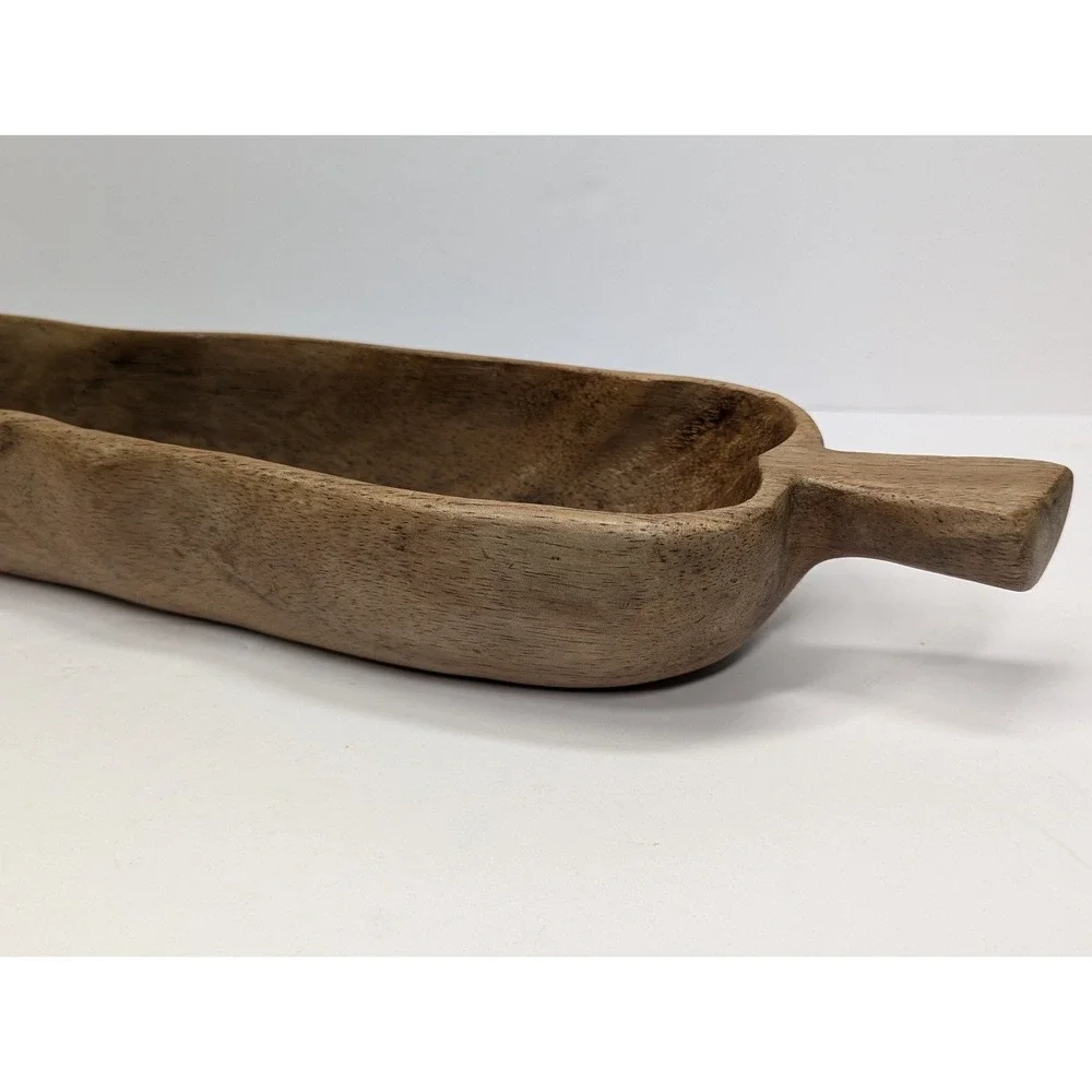 Pepper shaped wooden bowl‎